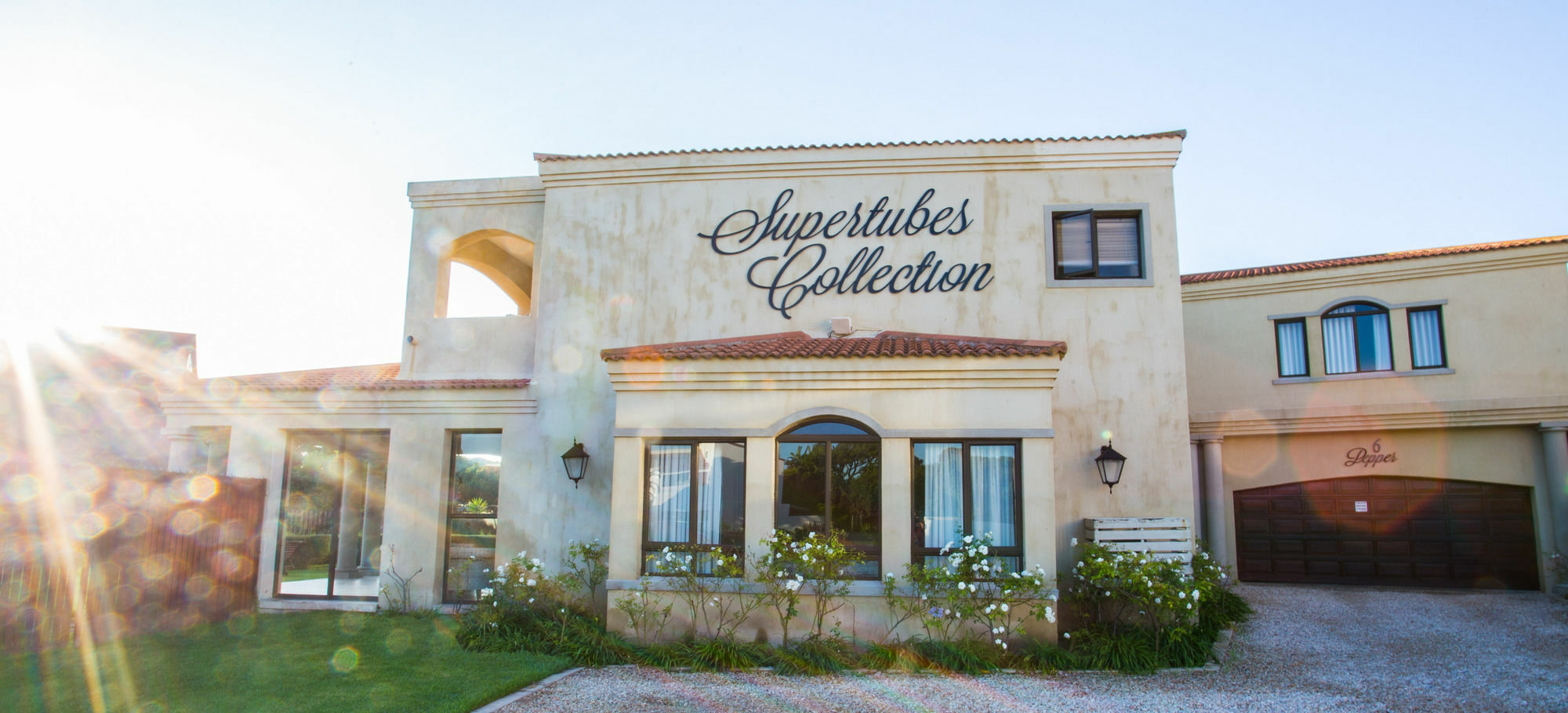 Supertubes Guesthouse Jeffreys Bay Exterior photo